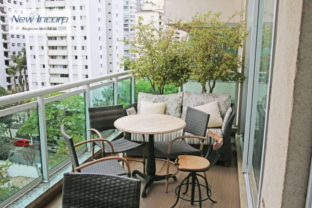 Apartamento, 3 quartos, 195 m² - Foto 2