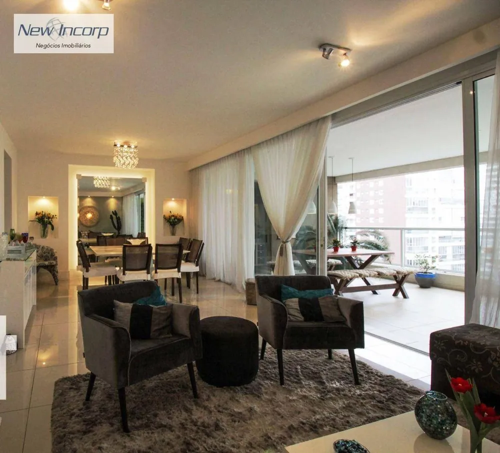 Apartamento, 3 quartos, 220 m² - Foto 1