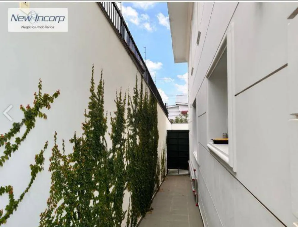 Sobrado, 3 quartos, 213 m² - Foto 1