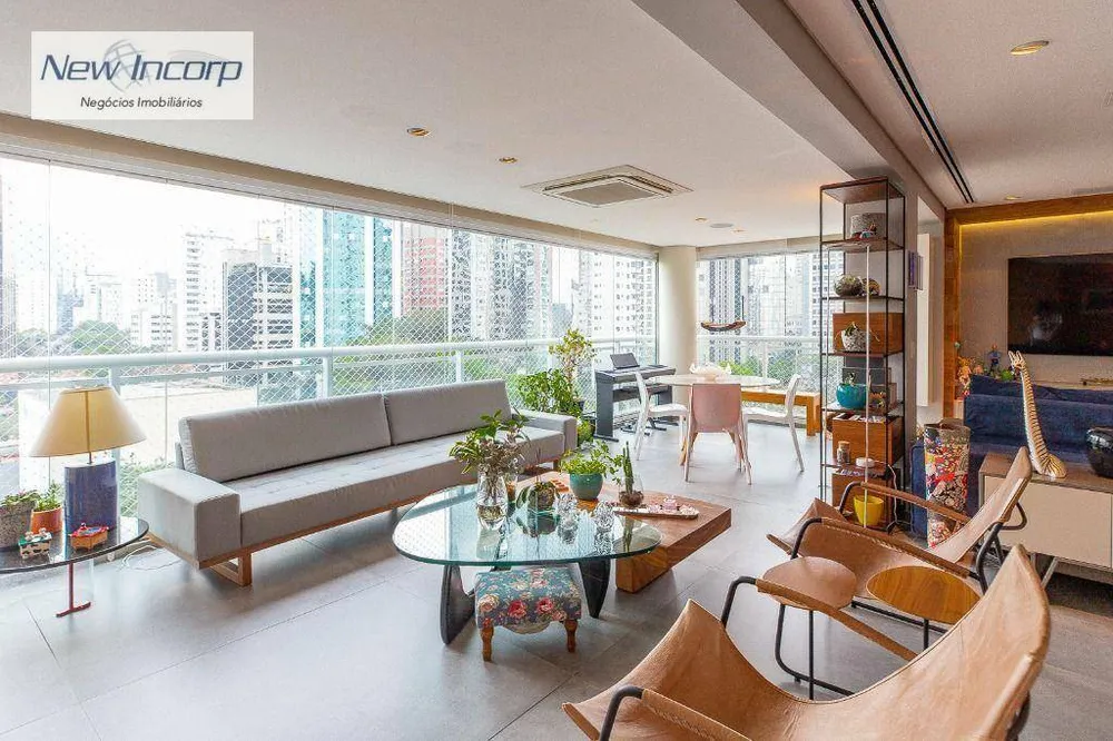 Apartamento, 3 quartos, 203 m² - Foto 1