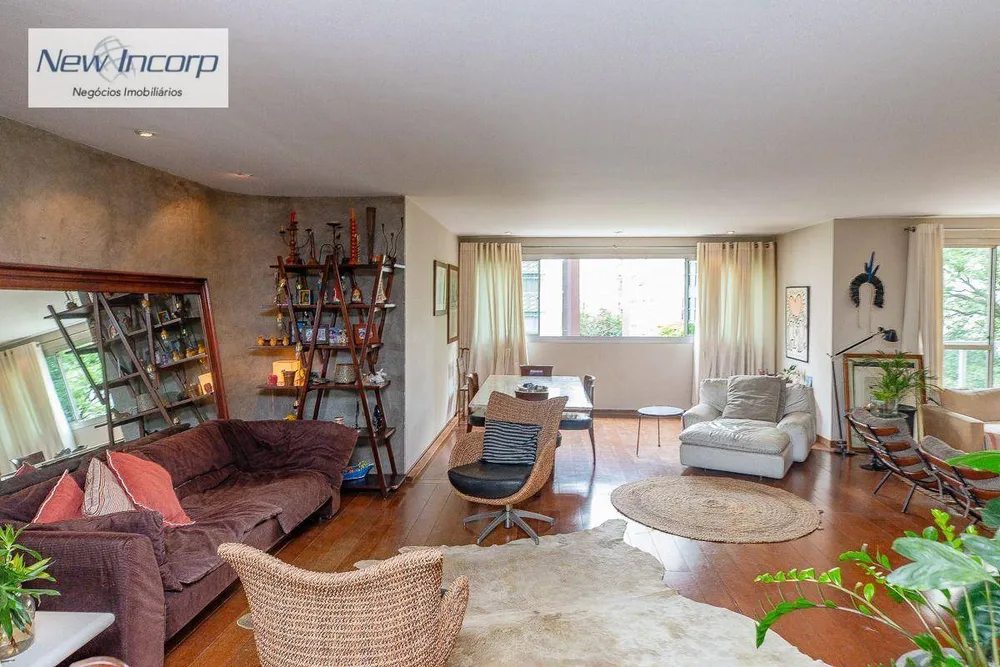 Apartamento, 3 quartos, 210 m² - Foto 2