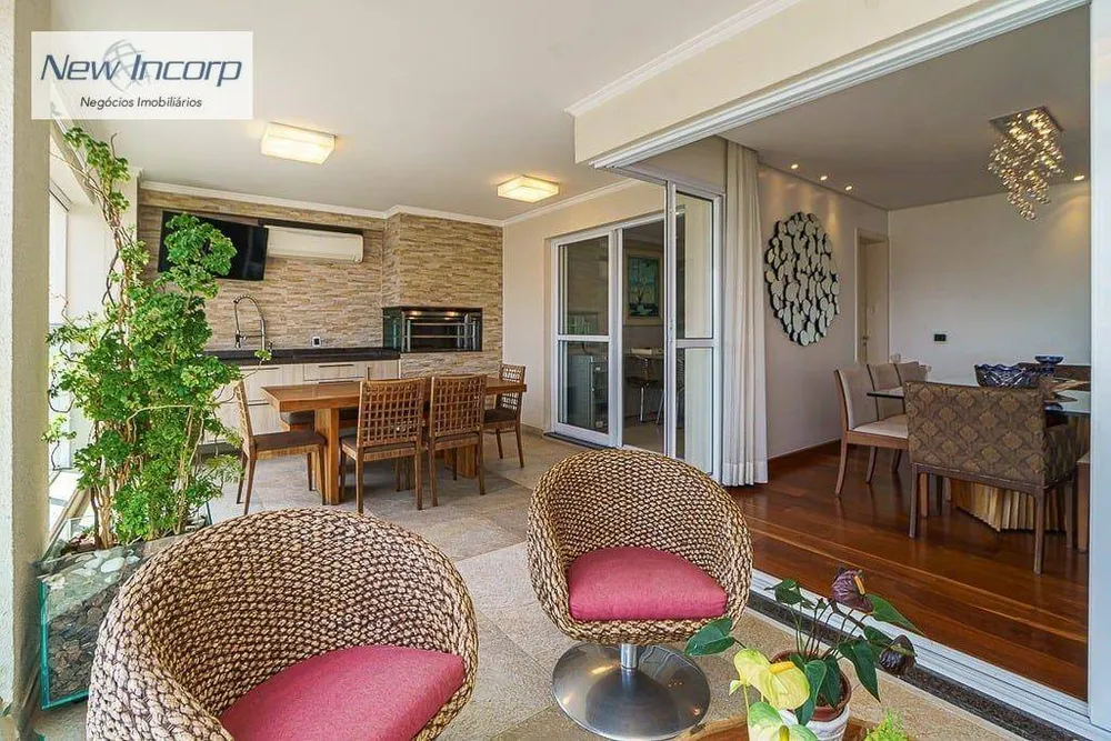 Apartamento, 3 quartos, 210 m² - Foto 1