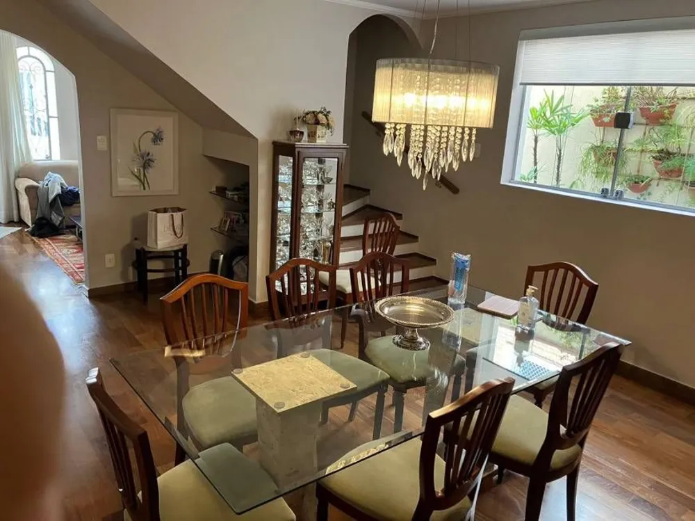 Sobrado, 4 quartos, 180 m² - Foto 1