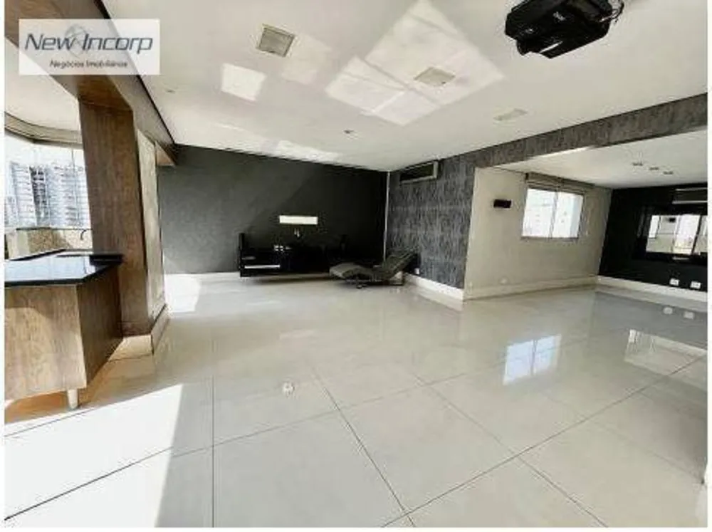 Apartamento, 3 quartos, 220 m² - Foto 2