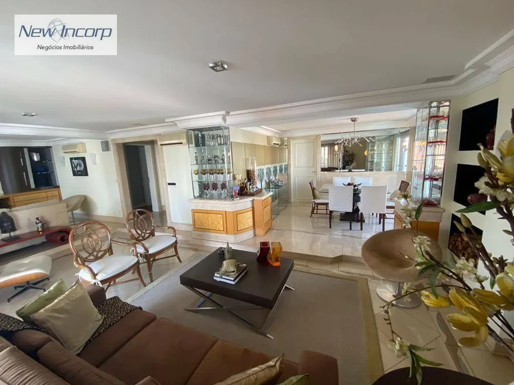 Apartamento, 2 quartos, 220 m² - Foto 1