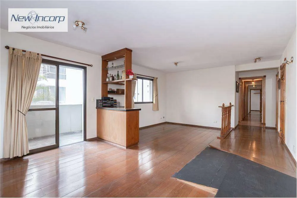 Apartamento, 4 quartos, 204 m² - Foto 1