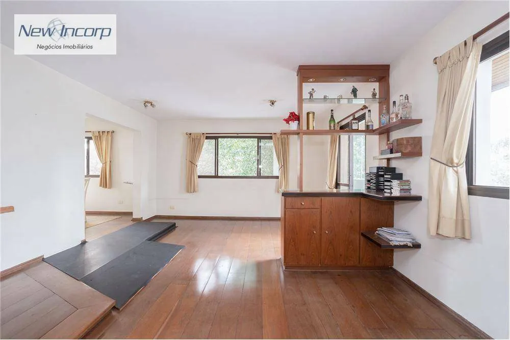 Apartamento, 4 quartos, 204 m² - Foto 3