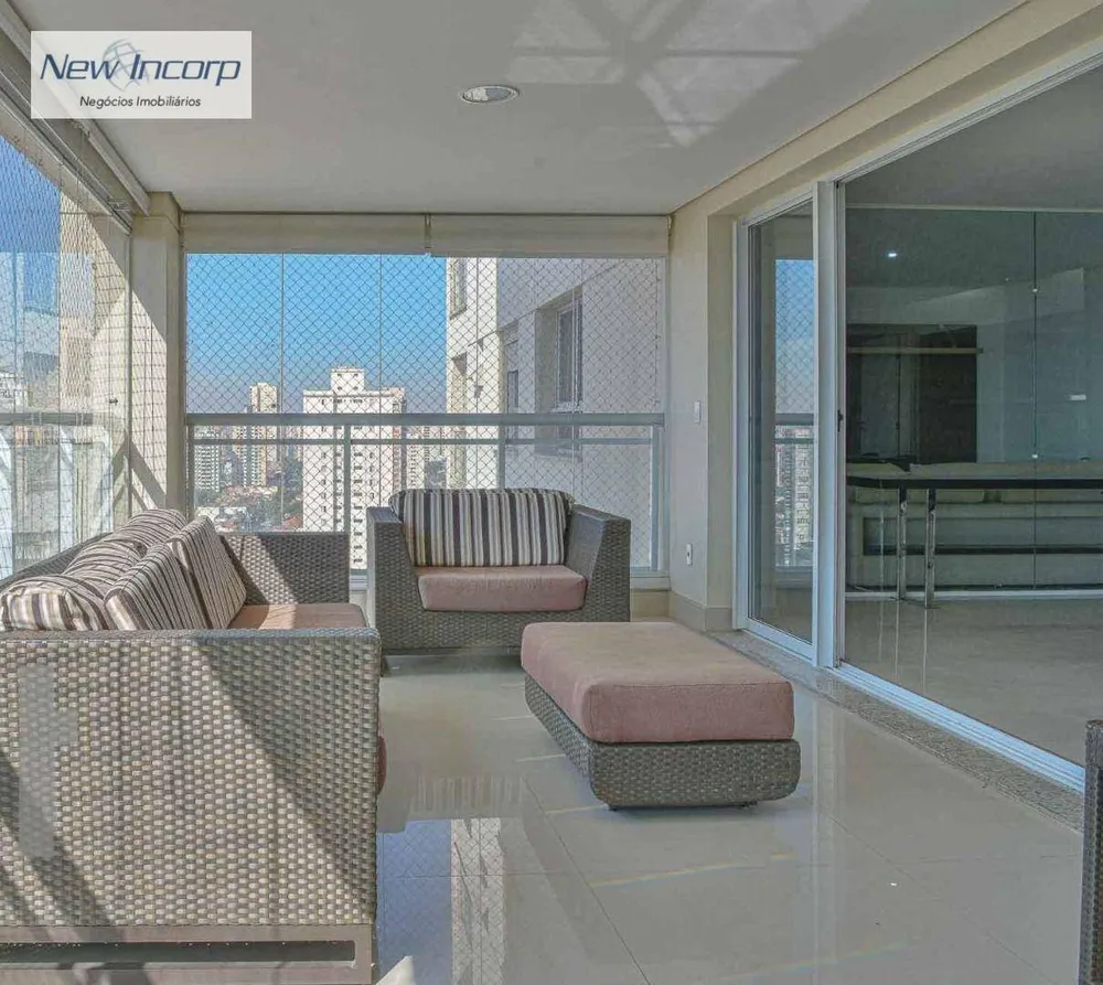 Apartamento, 3 quartos, 237 m² - Foto 1