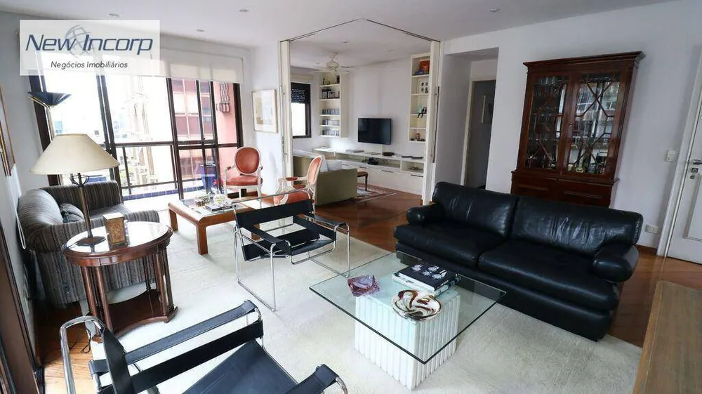 Apartamento, 3 quartos, 162 m² - Foto 1