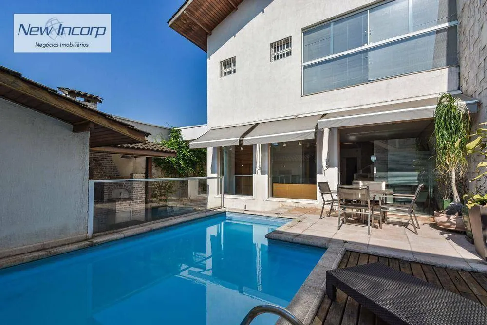 Sobrado, 4 quartos, 375 m² - Foto 1