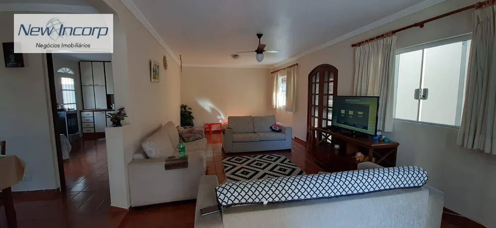 Casa, 3 quartos, 266 m² - Foto 2