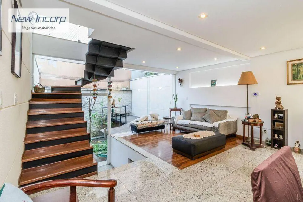 Casa, 4 quartos, 223 m² - Foto 2
