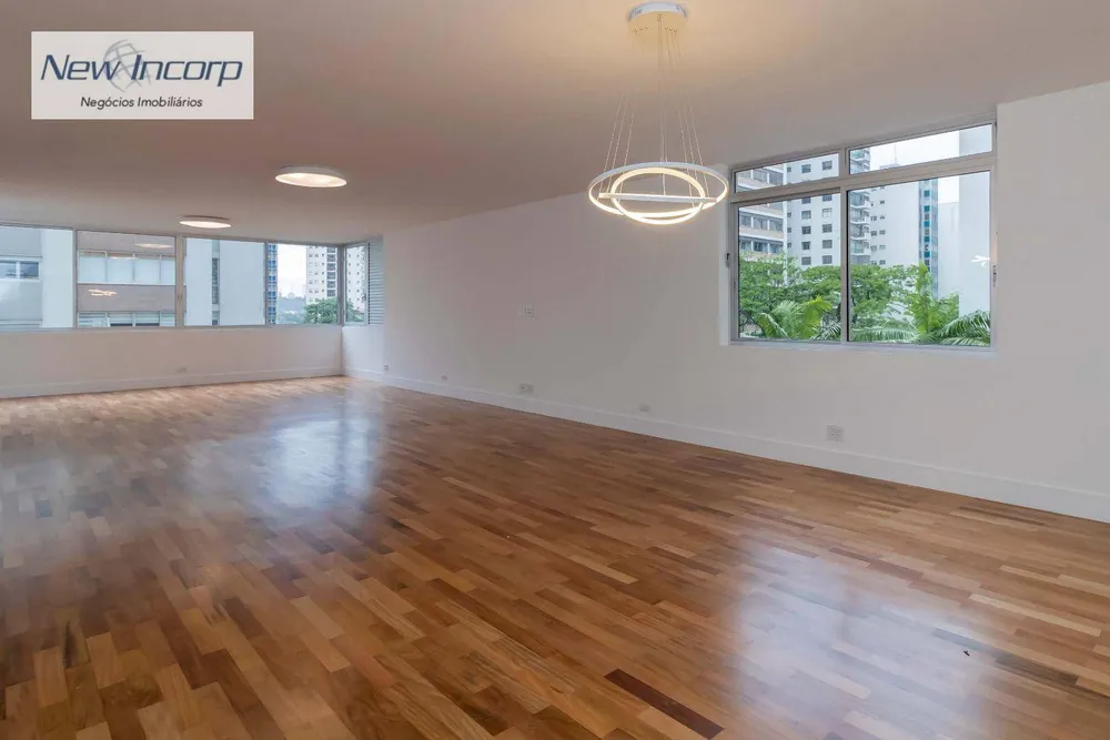 Apartamento, 3 quartos, 270 m² - Foto 1