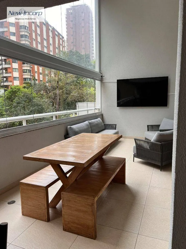 Apartamento, 4 quartos, 238 m² - Foto 2