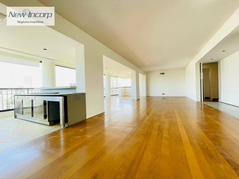 Apartamento, 3 quartos, 215 m² - Foto 1
