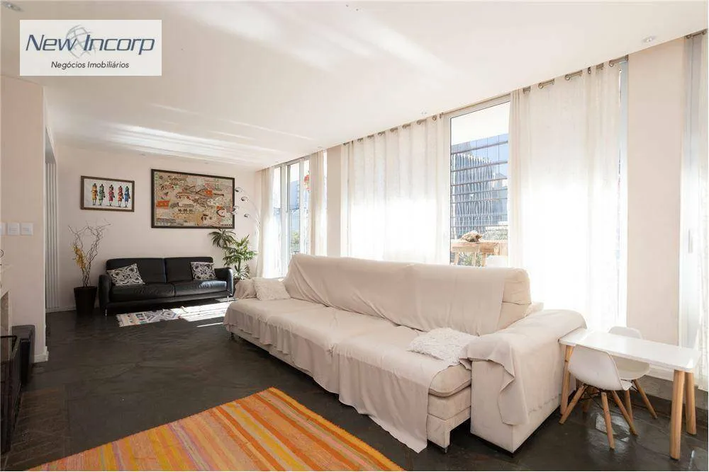 Apartamento, 3 quartos, 260 m² - Foto 2