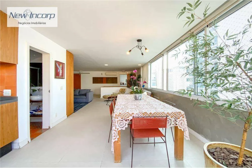 Cobertura, 3 quartos, 190 m² - Foto 1
