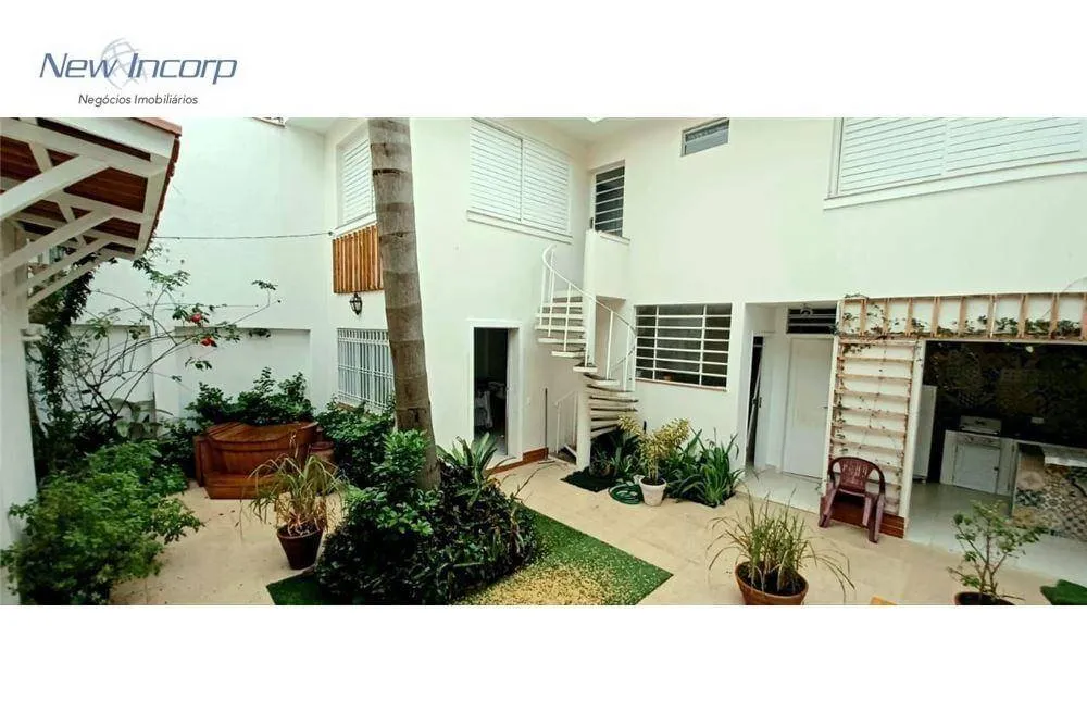 Sobrado, 3 quartos, 248 m² - Foto 2