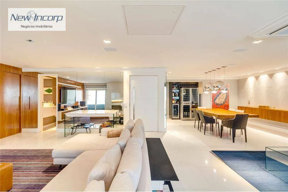 Apartamento, 3 quartos, 234 m² - Foto 1