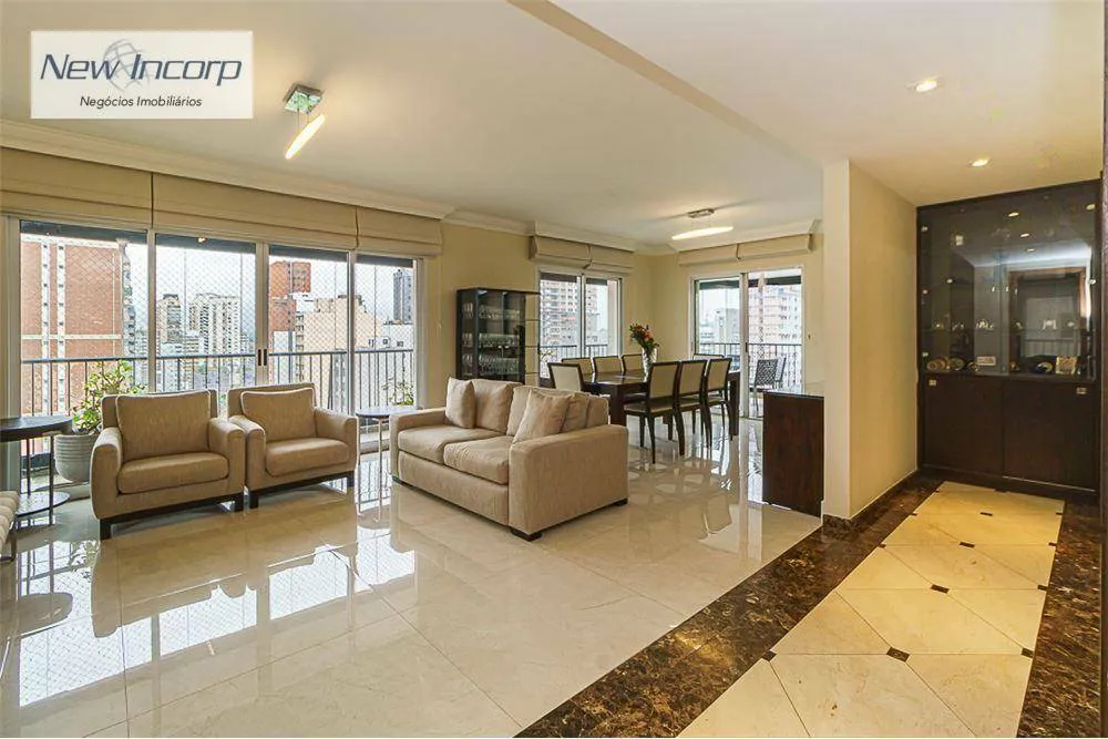 Apartamento, 3 quartos, 225 m² - Foto 1