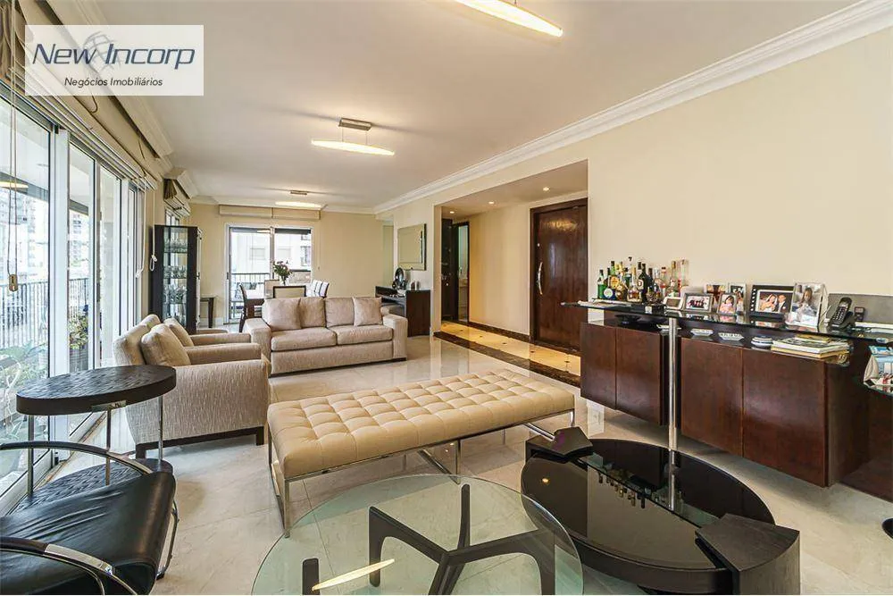 Apartamento, 3 quartos, 225 m² - Foto 2