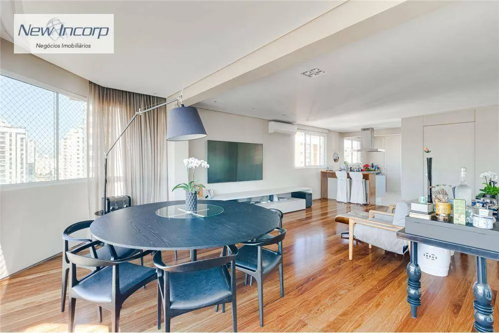 Cobertura, 3 quartos, 271 m² - Foto 4