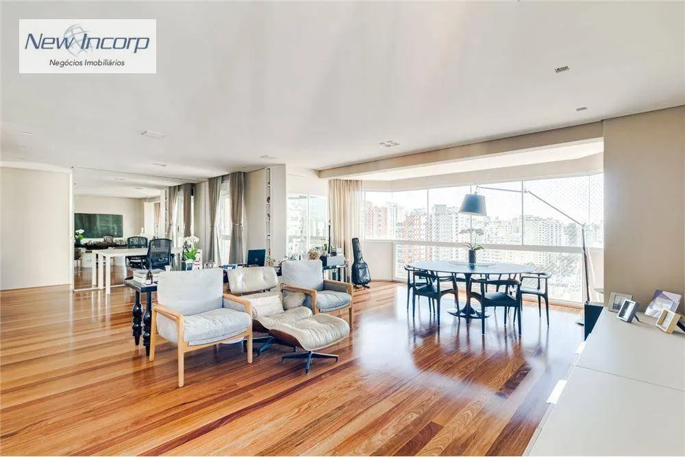 Cobertura, 3 quartos, 271 m² - Foto 3