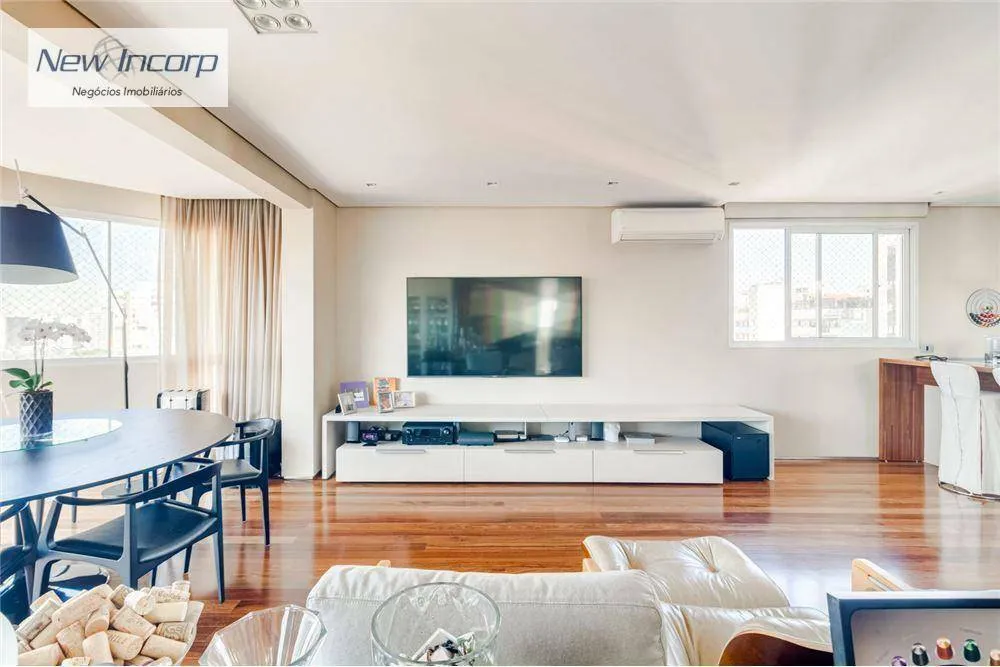 Cobertura, 3 quartos, 271 m² - Foto 1