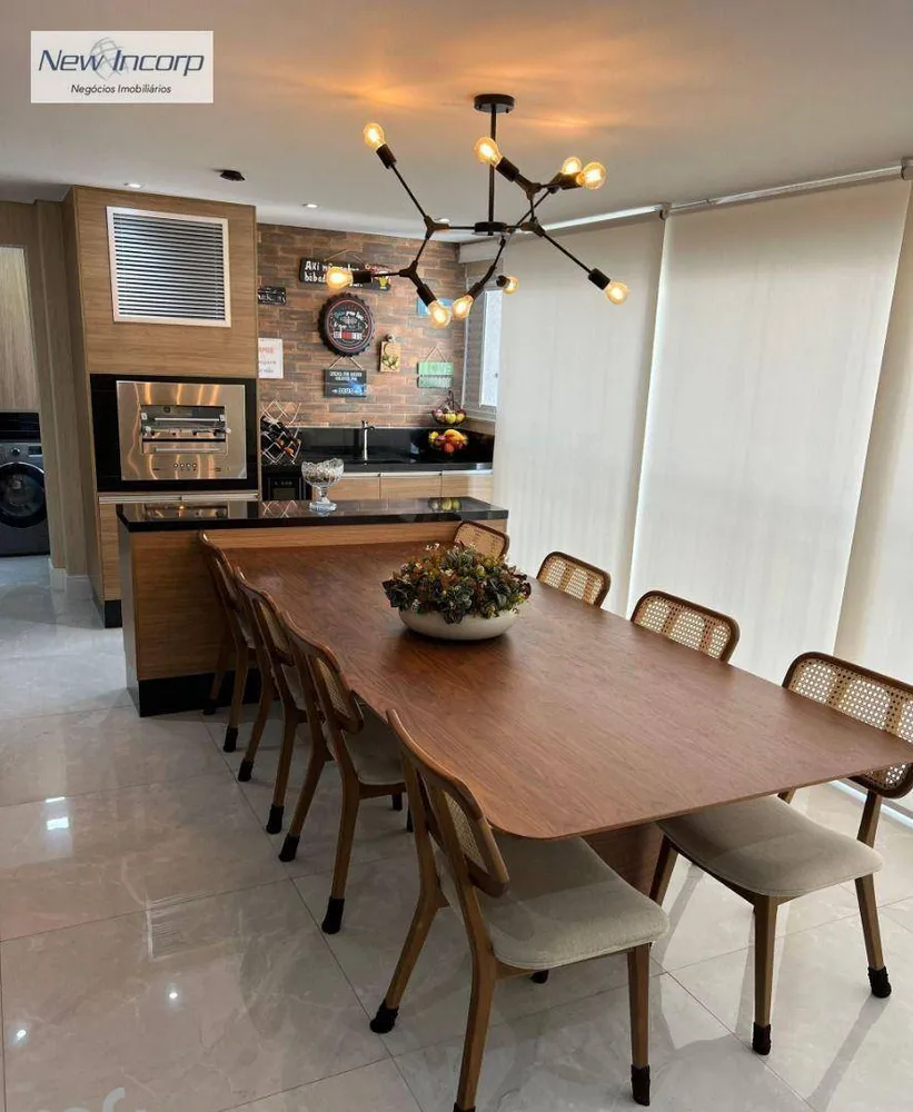 Apartamento, 3 quartos, 136 m² - Foto 2