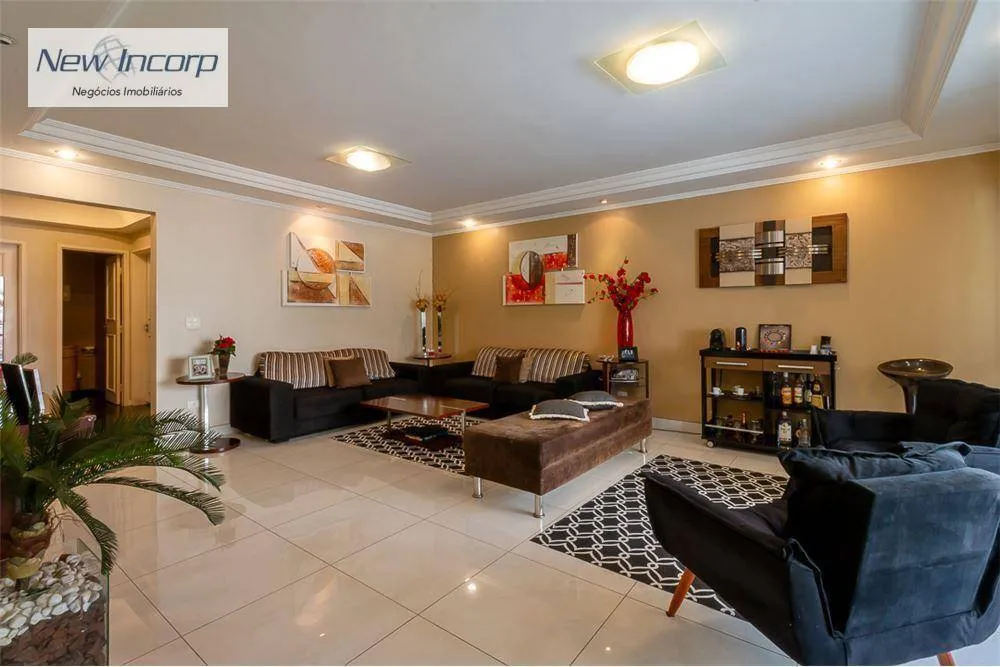 Apartamento, 3 quartos, 191 m² - Foto 1