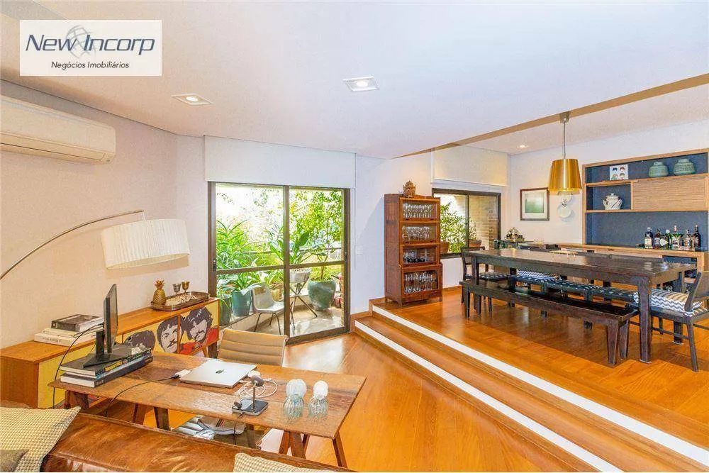 Apartamento, 3 quartos, 218 m² - Foto 2
