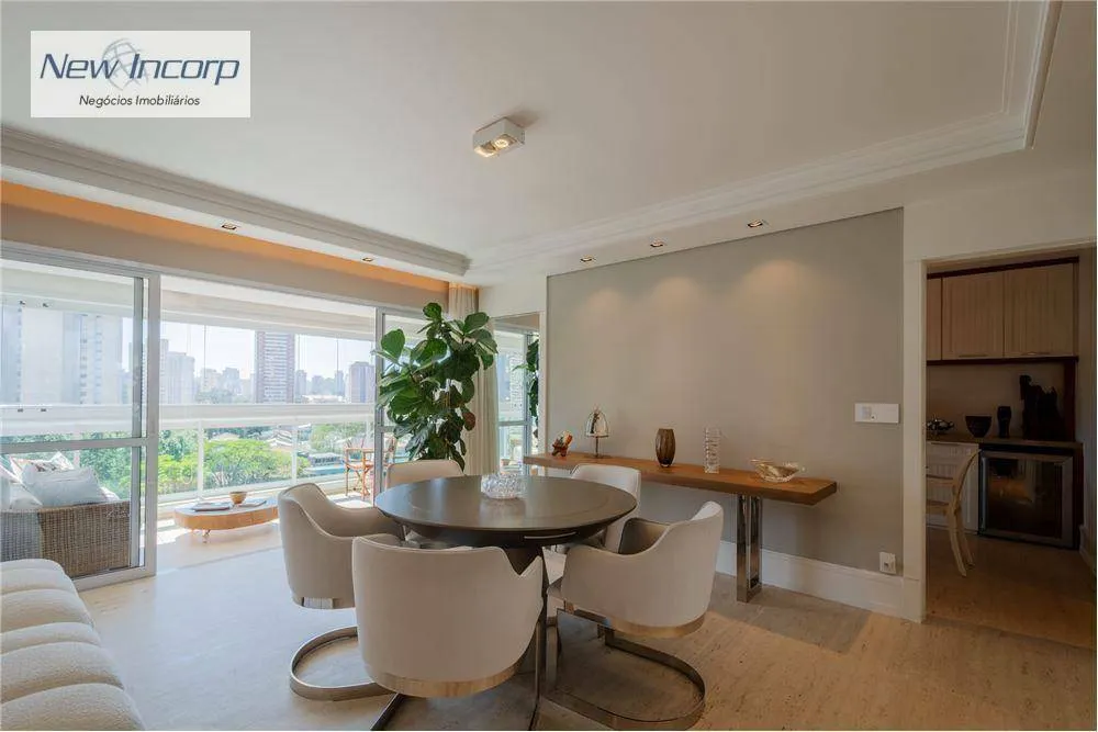 Apartamento, 4 quartos, 239 m² - Foto 2