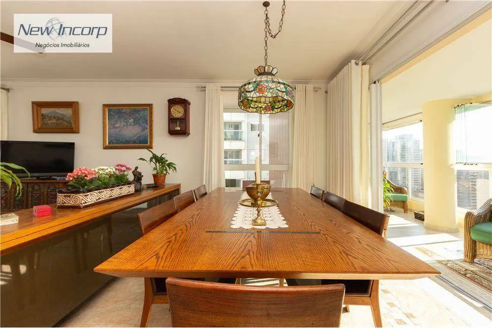 Apartamento, 4 quartos, 236 m² - Foto 2