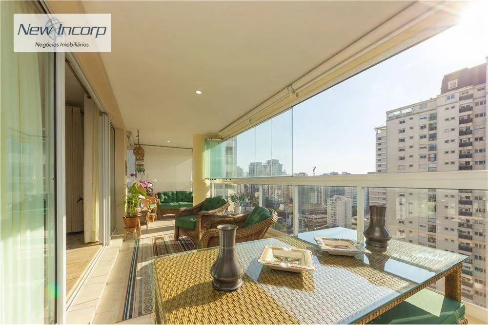 Apartamento, 4 quartos, 236 m² - Foto 1