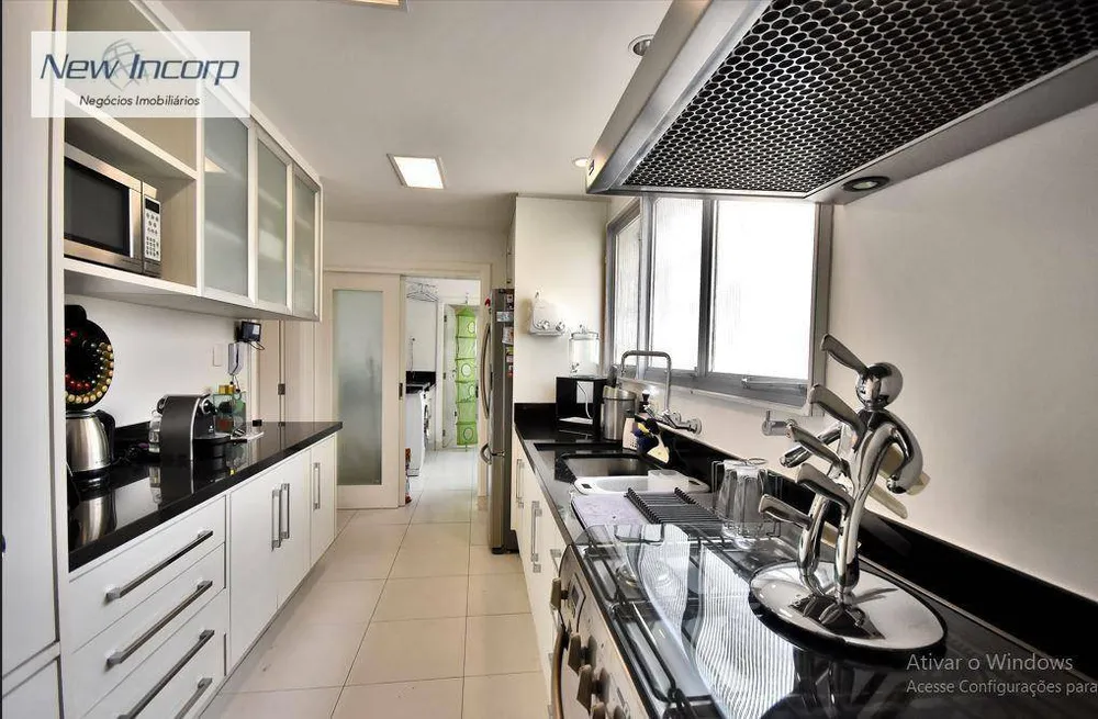 Cobertura, 3 quartos, 181 m² - Foto 2