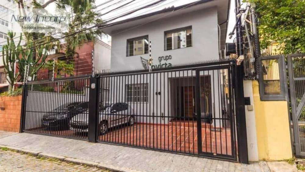 Casa, 4 quartos, 230 m² - Foto 1