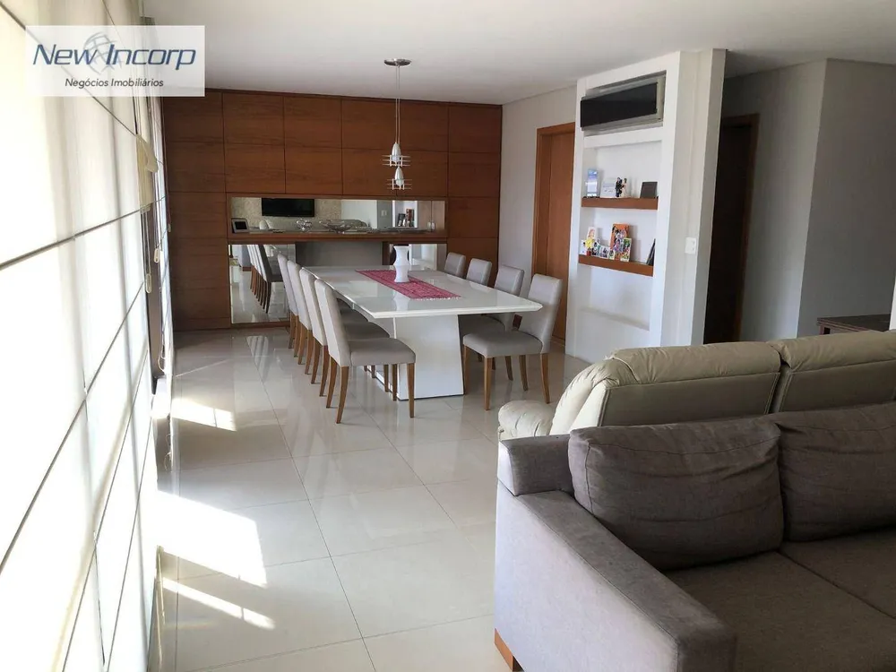 Apartamento, 4 quartos, 208 m² - Foto 1