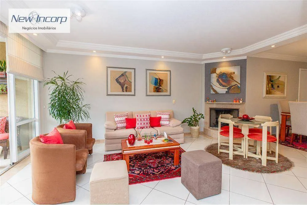 Apartamento, 3 quartos, 224 m² - Foto 1