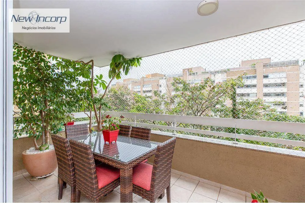 Apartamento, 3 quartos, 224 m² - Foto 4