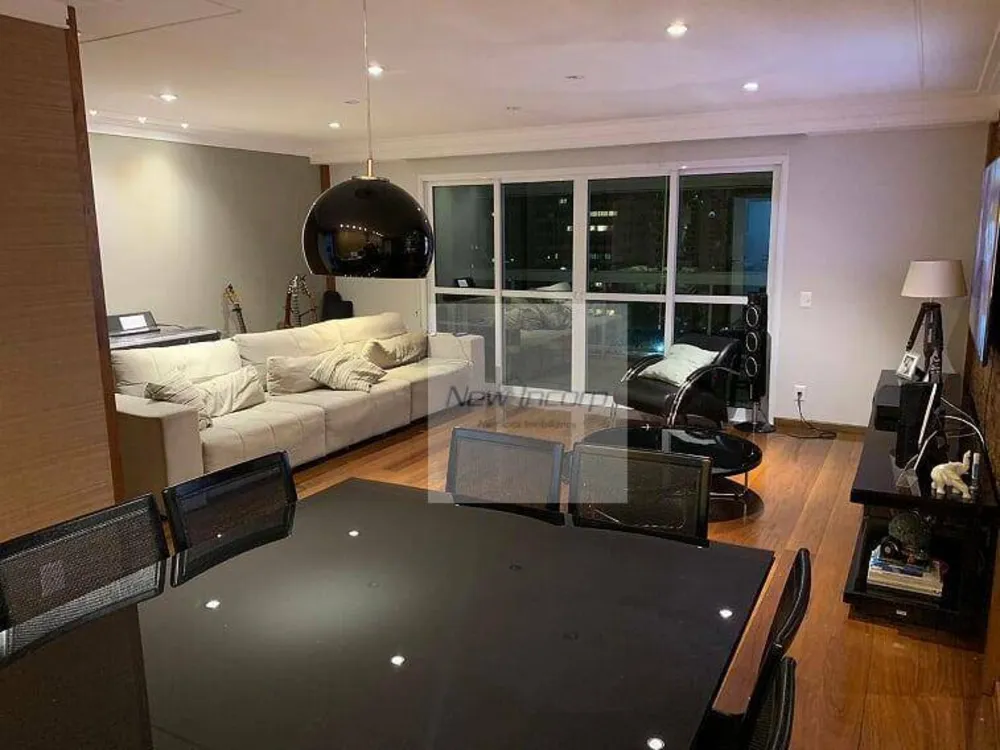 Apartamento, 4 quartos, 198 m² - Foto 2