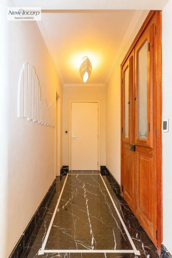 Apartamento, 3 quartos, 217 m² - Foto 1