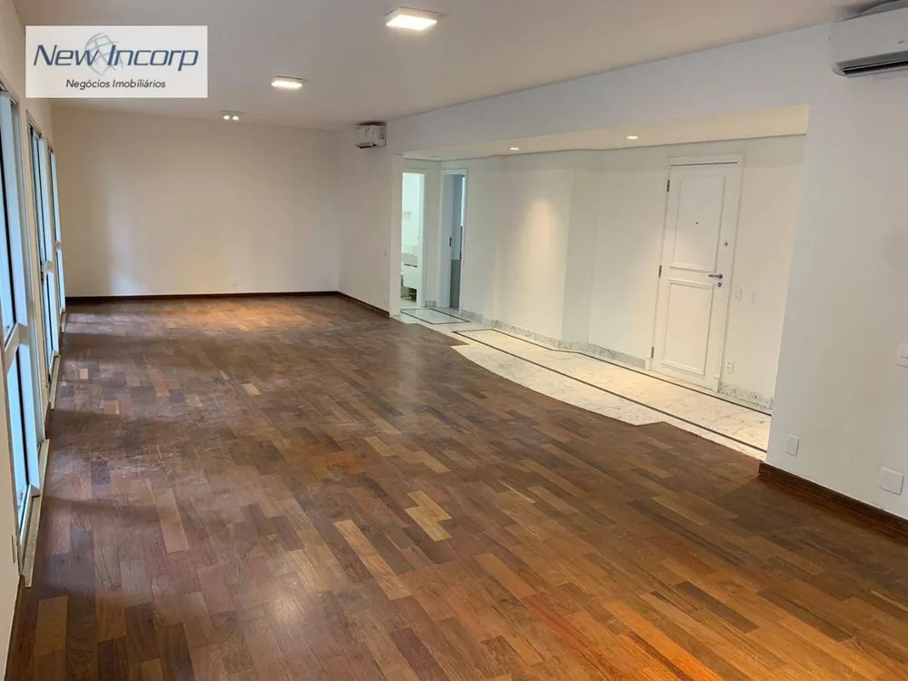 Apartamento, 3 quartos, 222 m² - Foto 2
