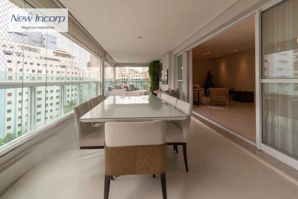 Apartamento, 3 quartos, 208 m² - Foto 1