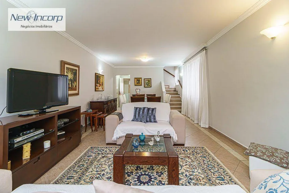 Sobrado, 4 quartos, 225 m² - Foto 1