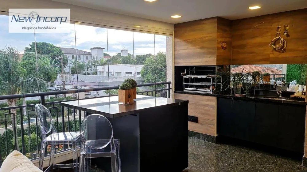 Apartamento, 4 quartos, 213 m² - Foto 1