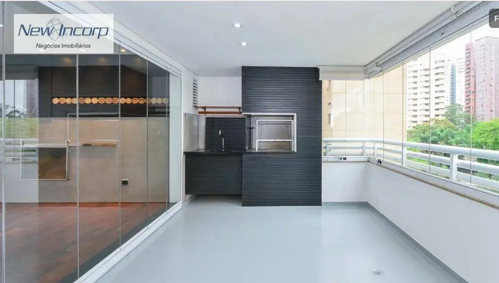 Apartamento, 3 quartos, 235 m² - Foto 2