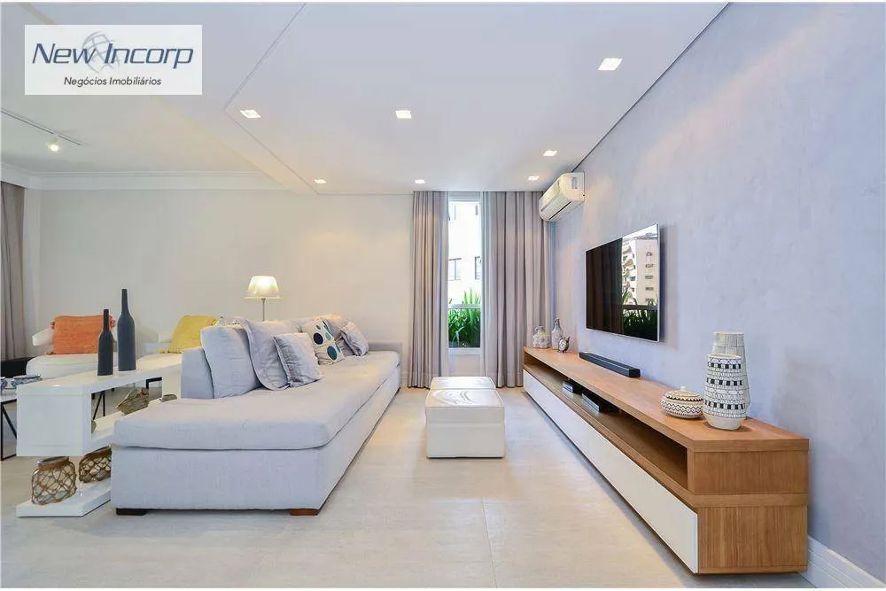 Apartamento, 3 quartos, 224 m² - Foto 2