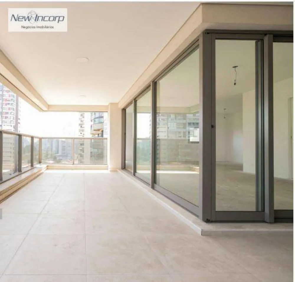 Apartamento, 3 quartos, 192 m² - Foto 1