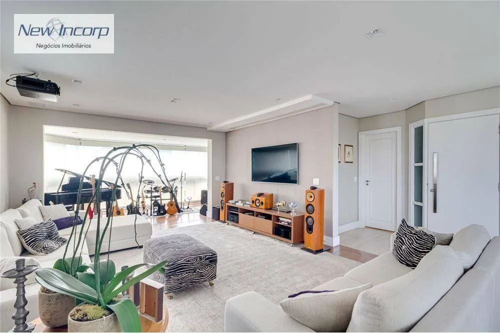 Apartamento, 4 quartos, 246 m² - Foto 4