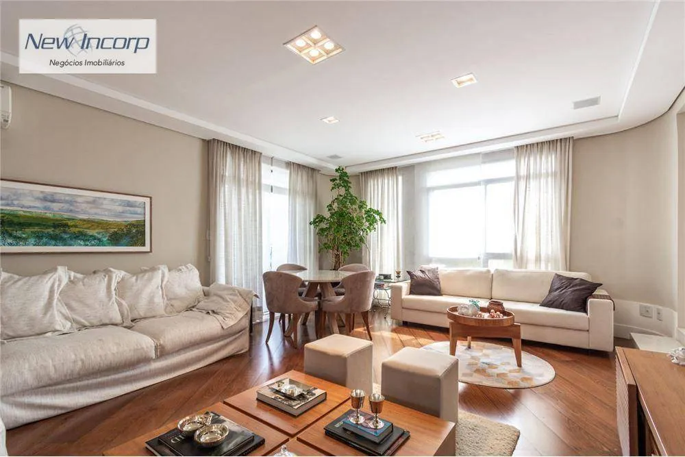 Apartamento, 3 quartos, 210 m² - Foto 1